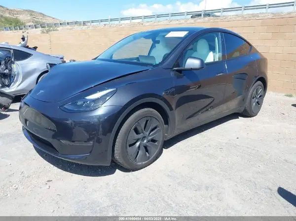 7SAYGAEE8RF198286 2024 TESLA MODEL Y - Image 2
