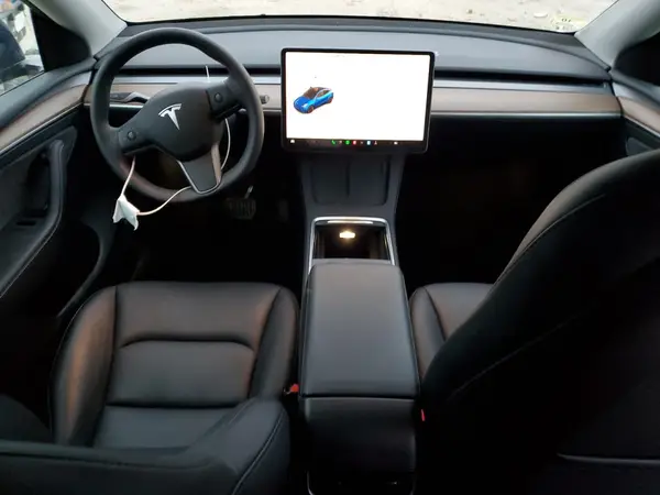 7SAYGAEE8RF200456 2024 TESLA MODEL Y - Image 8
