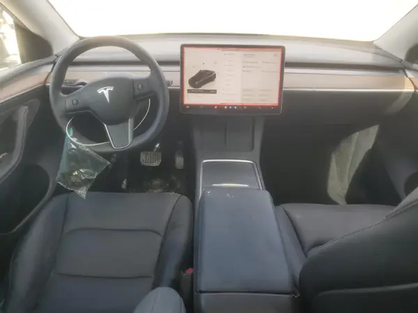 7SAYGAEE8SF226397 2025 TESLA MODEL Y - Image 8