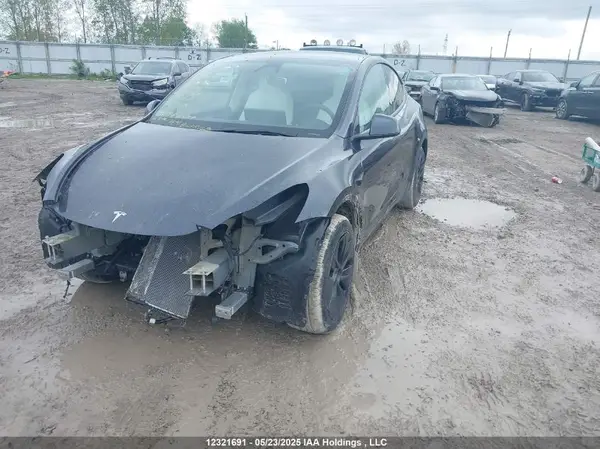 7SAYGAEE8SF235858 2025 TESLA MODEL Y - Image 2