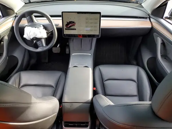 7SAYGAEE8SF243801 2025 TESLA MODEL Y - Image 8