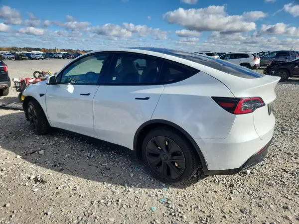 7SAYGAEE8SF251123 2025 TESLA MODEL Y - Image 2