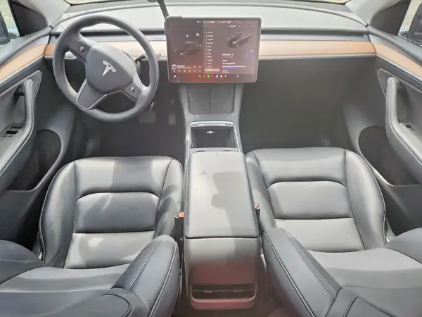 7SAYGAEE8SF259710 2025 TESLA MODEL Y - Image 8