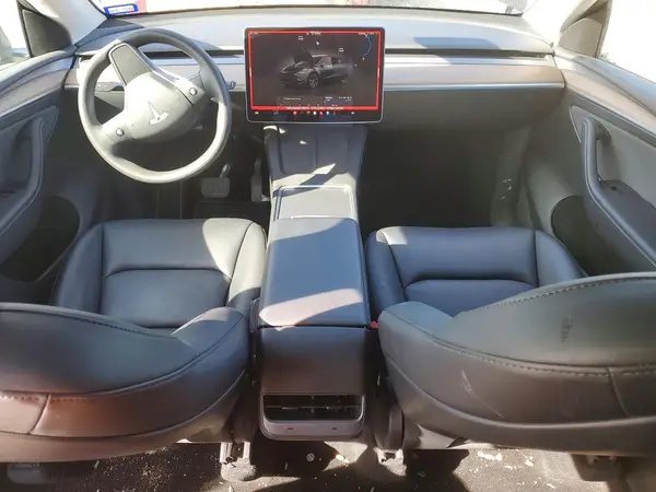 7SAYGAEE8SF266074 2025 TESLA MODEL Y - Image 8