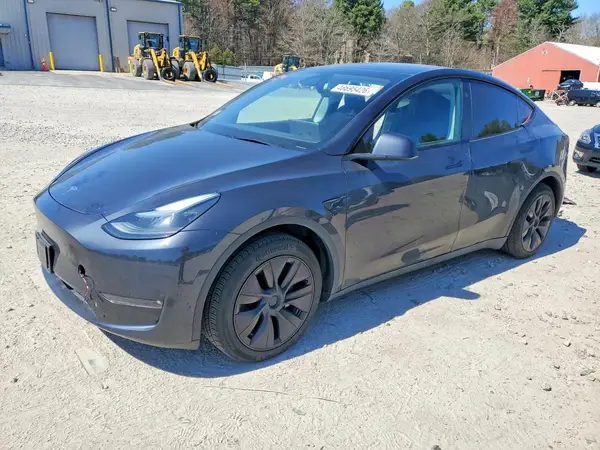 7SAYGAEE8SF266124 2025 TESLA MODEL Y - Image 1