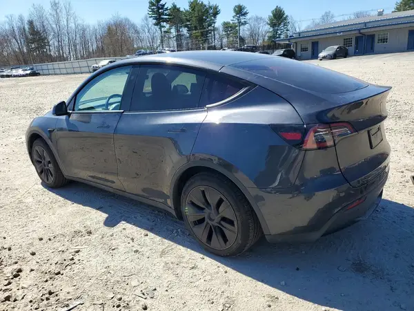7SAYGAEE8SF266124 2025 TESLA MODEL Y - Image 2