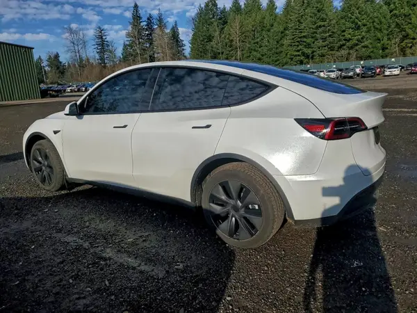7SAYGAEE8SF266785 2025 TESLA MODEL Y - Image 2