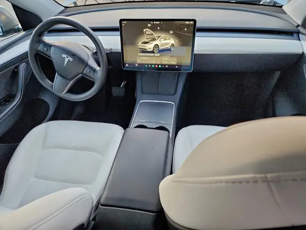 7SAYGAEE8SF273882 2025 TESLA MODEL Y - Image 8