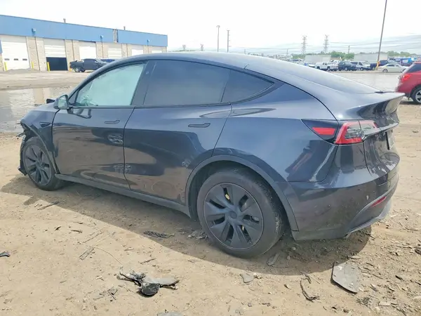 7SAYGAEE8SF286759 2025 TESLA MODEL Y - Image 2