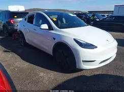 7SAYGAEE8SF291542 2025 TESLA MODEL Y