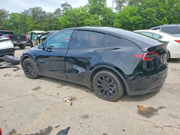 7SAYGAEE8SF293114 2025 TESLA MODEL Y - Image 2