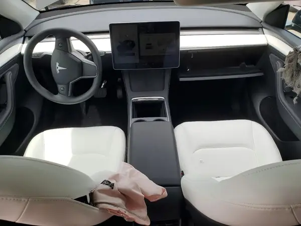 7SAYGAEE8SF293114 2025 TESLA MODEL Y - Image 8