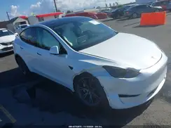 7SAYGAEE8SF305441 2025 TESLA MODEL Y