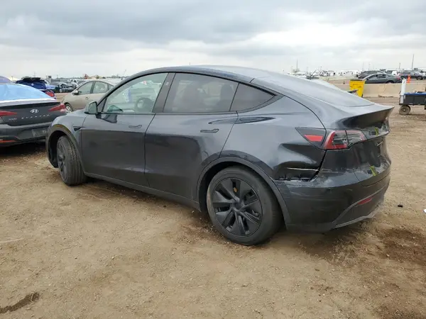 7SAYGAEE8SF308470 2025 TESLA MODEL Y - Image 2