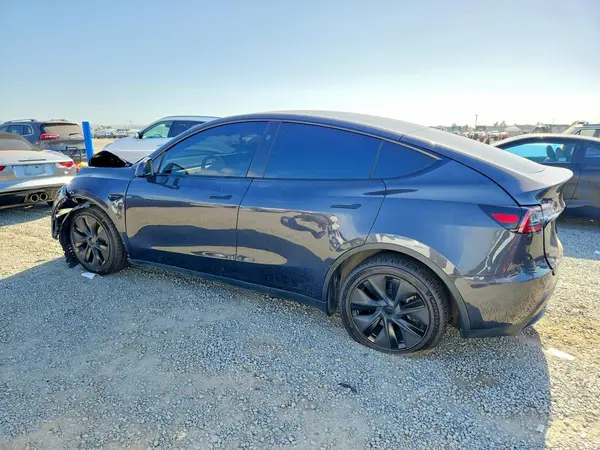 7SAYGAEE8SF309036 2025 TESLA MODEL Y - Image 2