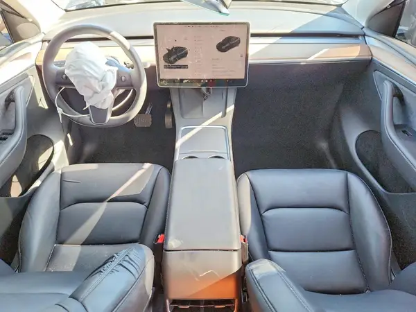 7SAYGAEE8SF309036 2025 TESLA MODEL Y - Image 8