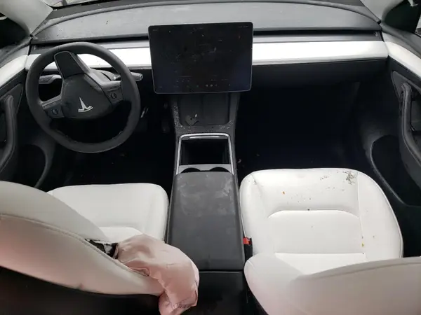 7SAYGAEE8SF312499 2025 TESLA MODEL Y - Image 8