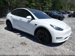 7SAYGAEE9NF308739 2022 TESLA MODEL Y