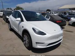 7SAYGAEE9NF314881 2022 TESLA MODEL Y