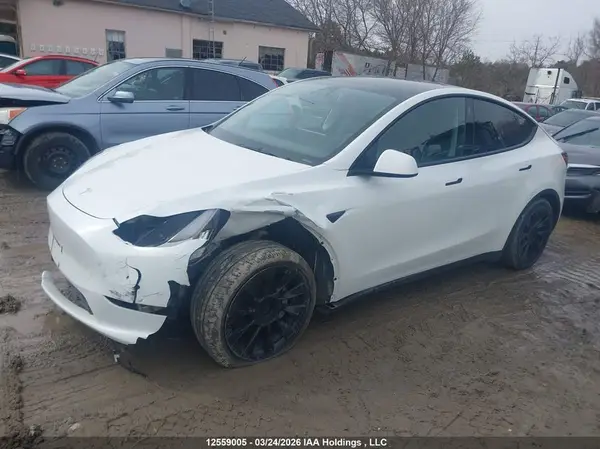 7SAYGAEE9NF336198 2022 TESLA MODEL Y - Image 2