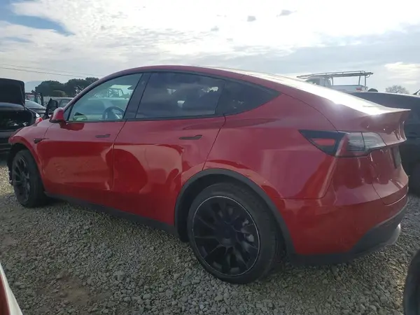 7SAYGAEE9NF352448 2022 TESLA MODEL Y - Image 2