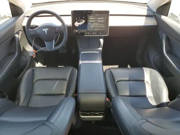 7SAYGAEE9NF366611 2022 TESLA MODEL Y - Image 8