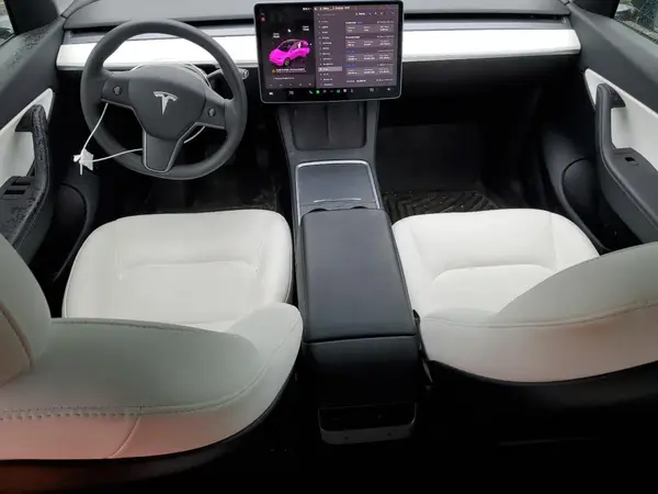 7SAYGAEE9NF382159 2022 TESLA MODEL Y - Image 8