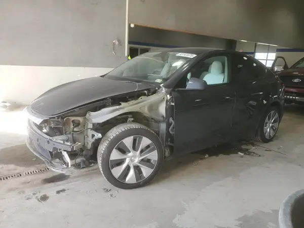 7SAYGAEE9NF382579 2022 TESLA MODEL Y - Image 1