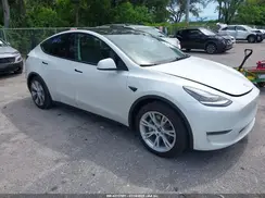 7SAYGAEE9NF429450 2022 TESLA MODEL Y