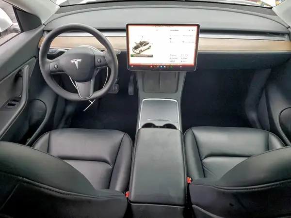 7SAYGAEE9NF505183 2022 TESLA MODEL Y - Image 8