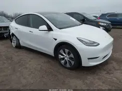 7SAYGAEE9NF507600 2022 TESLA MODEL Y