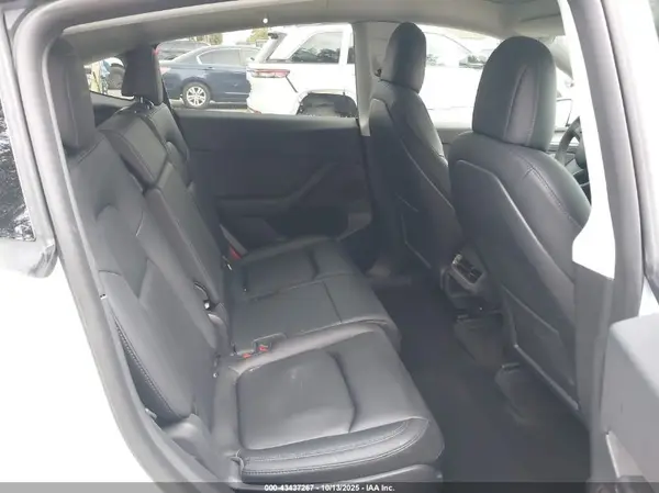 7SAYGAEE9NF516703 2022 TESLA MODEL Y - Image 8