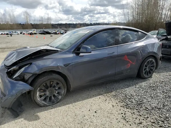 7SAYGAEE9NF517298 2022 TESLA MODEL Y - Image 1