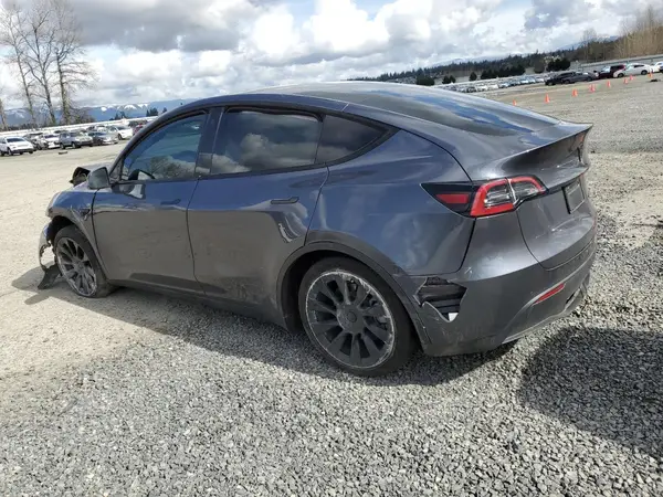 7SAYGAEE9NF517298 2022 TESLA MODEL Y - Image 2