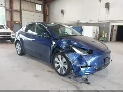 7SAYGAEE9NF519018 2022 TESLA MODEL Y