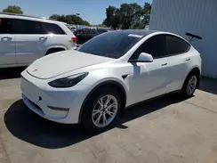 7SAYGAEE9NF535798 2022 TESLA MODEL Y