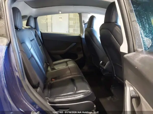 7SAYGAEE9NF535929 2022 TESLA MODEL Y - Image 8