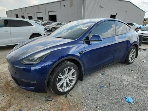 7SAYGAEE9NF549300 2022 TESLA MODEL Y - Image 1