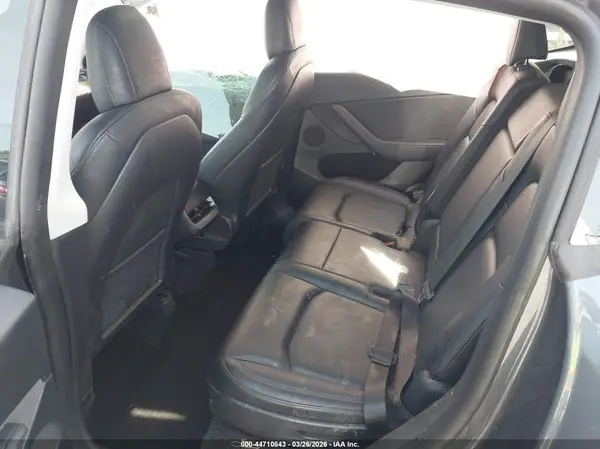 7SAYGAEE9NF559258 2022 TESLA MODEL Y - Image 8