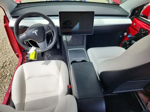 7SAYGAEE9NF568235 2022 TESLA MODEL Y - Image 8