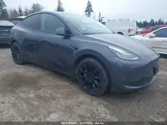7SAYGAEE9NF573984 2022 TESLA MODEL Y