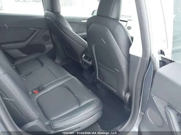 7SAYGAEE9NF576528 2022 TESLA MODEL Y - Image 8