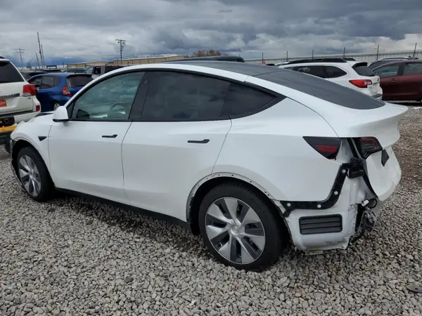 7SAYGAEE9PF584339 2023 TESLA MODEL Y - Image 2