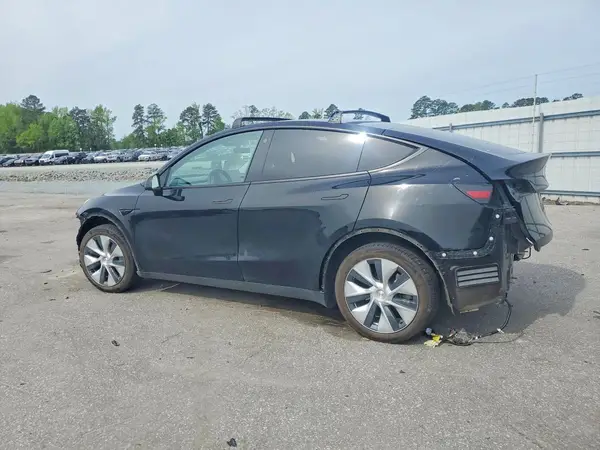 7SAYGAEE9PF605125 2023 TESLA MODEL Y - Image 2