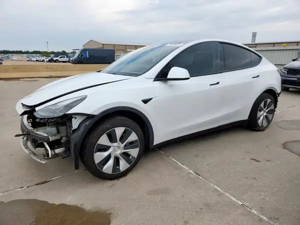 7SAYGAEE9PF625147 2023 TESLA MODEL Y - Image 1