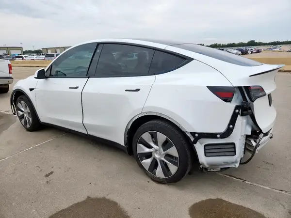 7SAYGAEE9PF625147 2023 TESLA MODEL Y - Image 2