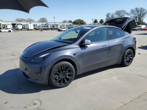 7SAYGAEE9PF627707 2023 TESLA MODEL Y - Image 1