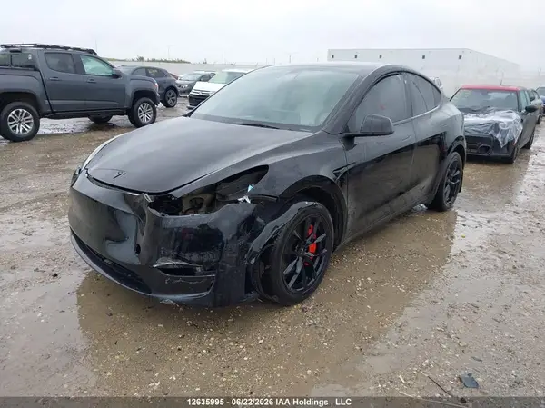 7SAYGAEE9PF664711 2023 TESLA MODEL Y - Image 2