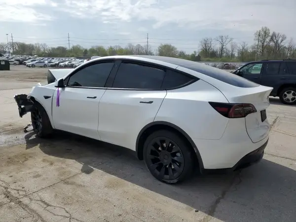 7SAYGAEE9PF686434 2023 TESLA MODEL Y - Image 2