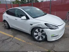7SAYGAEE9PF702910 2023 TESLA MODEL Y